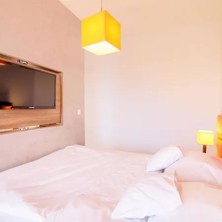 High Tower שצ'צ'ין